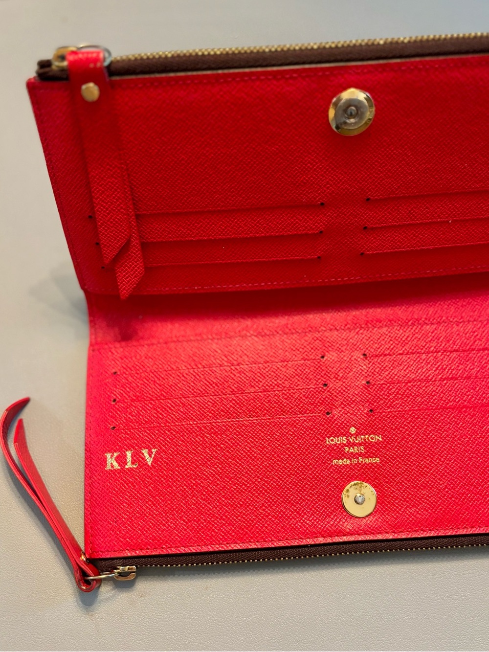 Louis Vuitton Adele Canvas Monogram Zip Wallet with Poppy Red Interior - Discont - Picture 3 of 11